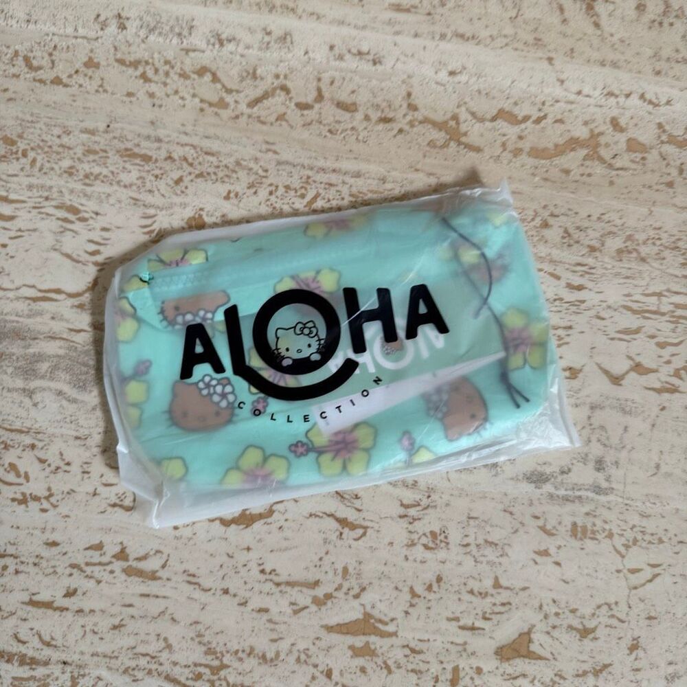 Aloha Collection x Hello Kitty DFS exclusive mini… - image 5